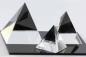 Preview: Kristallglas Deko Pyramide  3cm mit 4 Flächen
